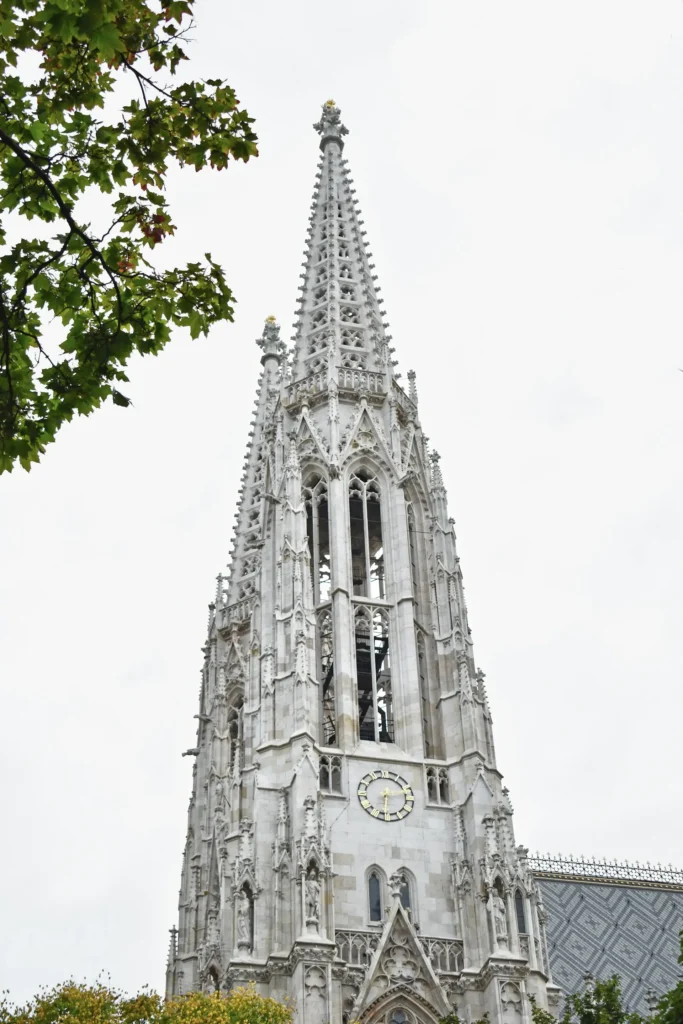 03 - Votivkirche de Viena vista detallada de la torre - Viaje a Viena
