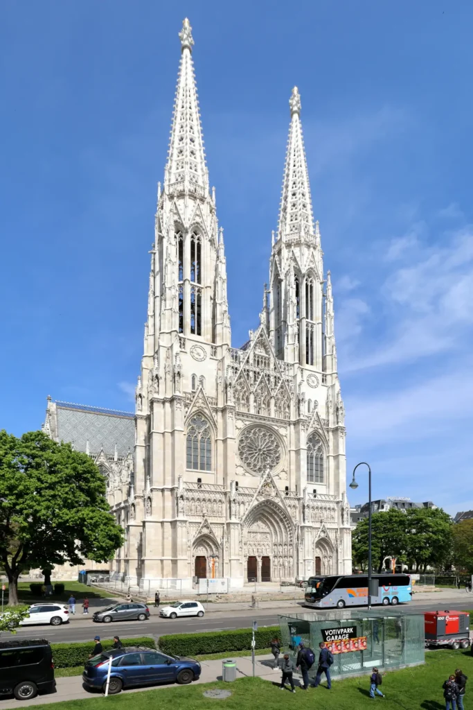 07 - Votivkirche de Viena Fachada - Viaje a Viena